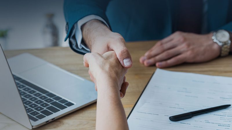 以某知名企业为例，该企业通过战略管控型组织架构的构建，实现了以下成果：